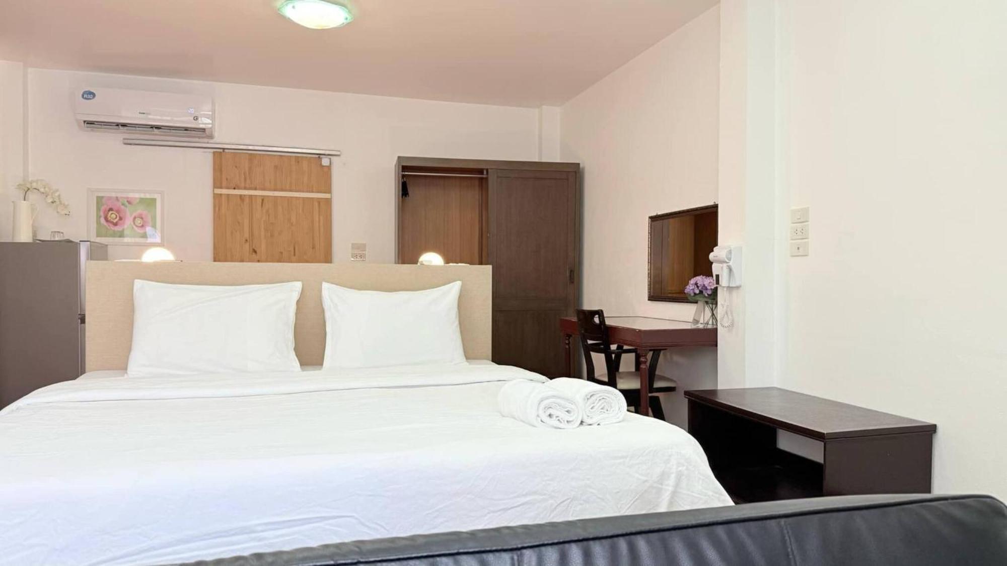 Issara House Khách sạn Bangkok